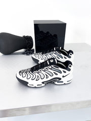 (NEW)Nike Airmax Plus Drift ‘Black/White'