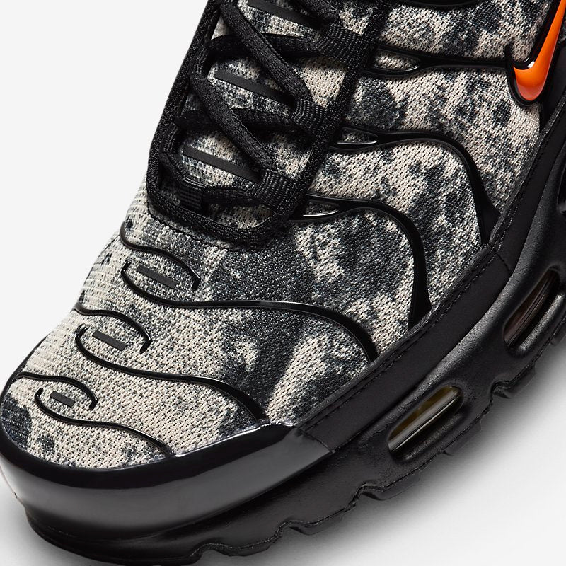 nike air max plus camo black green
