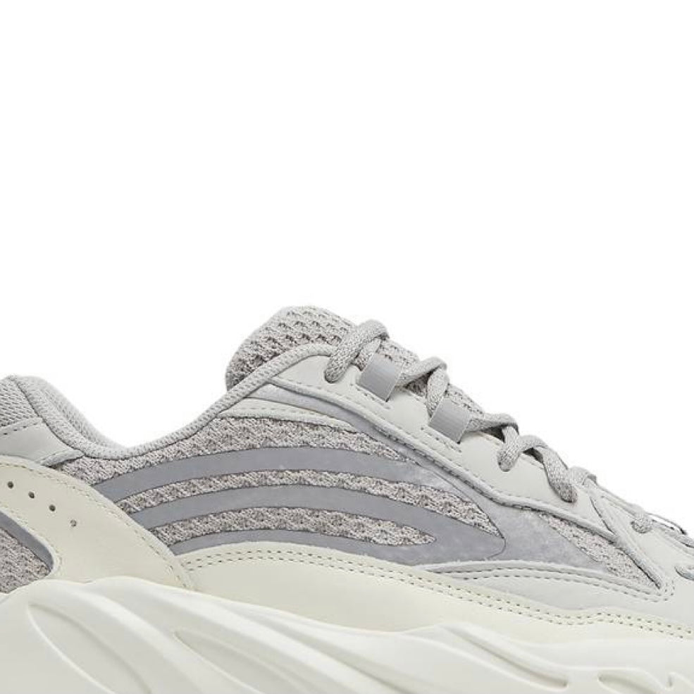 Yeezy Boost 700 V2 Static Grey 700 Statics Adidas YEEZY Yeezy