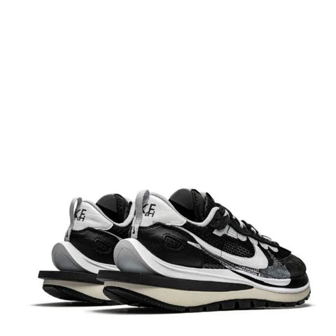 Nike Sacai Vaporwaffle 'Black White'